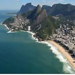 Excelente apto -smart tv- melhor localização no Leblon