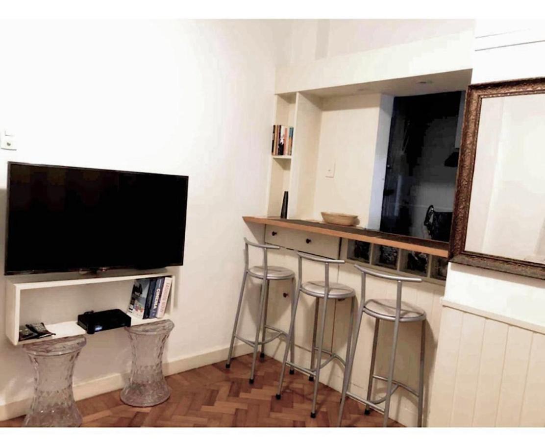 Excelente Apto -smart Tv- Localizacao No Leblon Apartamento *